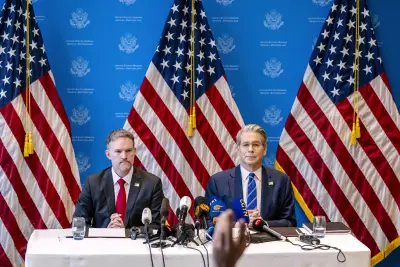 Master Negotiator Trump Knows When To Pause, and When To Attack