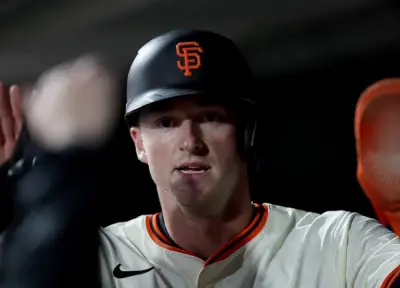 SF Giants infielder details frustrating injury: ‘Feels like you’re getting stabbed’
